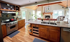 FULLY Equipped kitchen with Viking range and hood, and Bosch dishwasher.