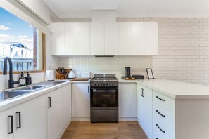 Modern kitchen with breakfast bar
