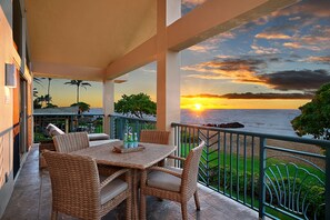 Waipouli Beach Resort Oceanfront Presidential Sunrise