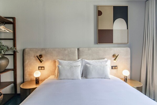 Extremely comfortable mattress and fluffy pillows for a restful sleep. Cozy linen included! #comfort #rest #airbnb