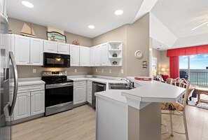Empress 503 Kitchen