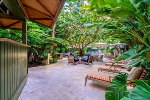 Poolside bar