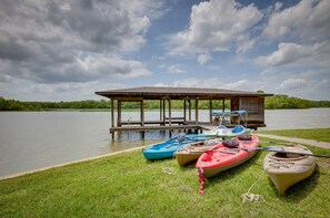 Private Dock | Kayaks Provided | Private Swim Spa | Fire Pit Area