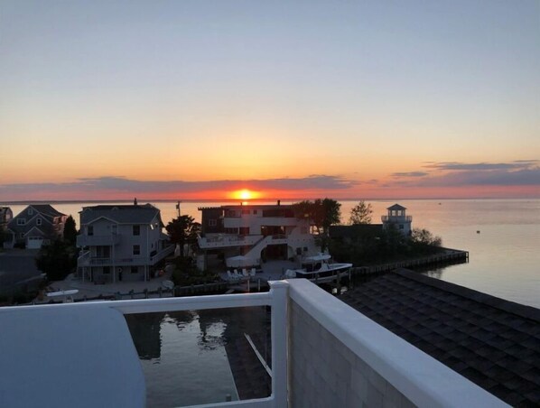 sunset off the 3rd balcony crow's nest