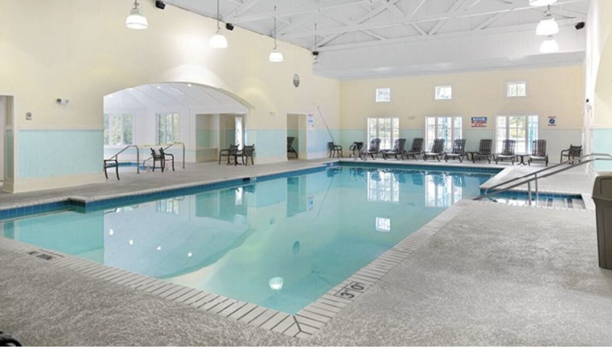 Lovely 2 Bedroom Suite @ Greeinsprings Vacation Resort