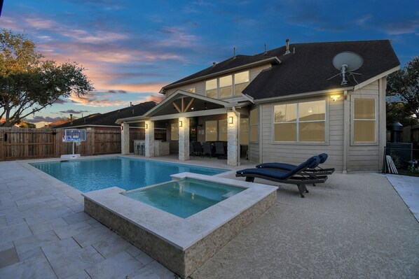 Pool