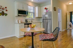 Kitchen | Dining Area