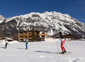Snow and ski sports