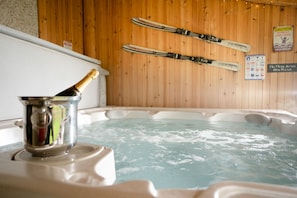 Bracken House hot tub and skis