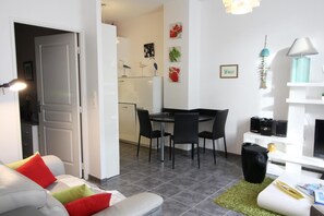 Coin repas et salon