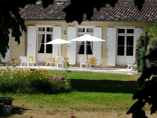 Photo 0