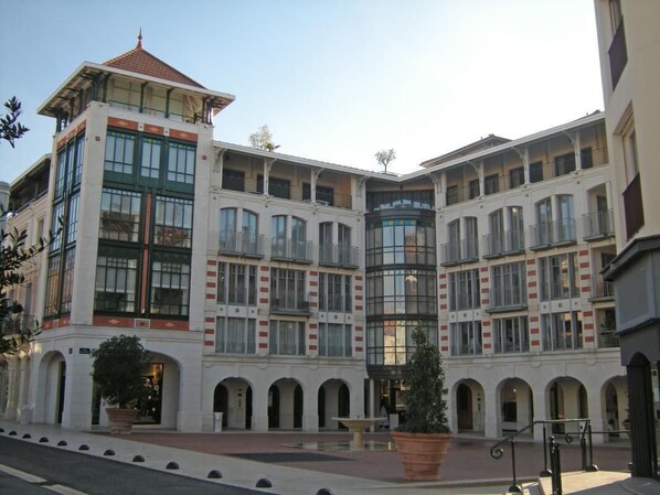 Photo 0