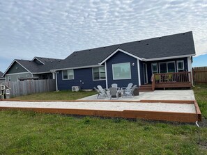 Enjoy the extremely fun bocce ball court, with traditional oyster shell court. 