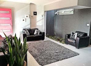 Bright and spacious Living room