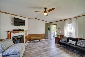 Living Room | Electric Fireplace