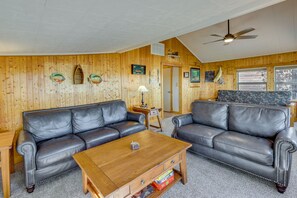 Living Room | Central A/C & Heating