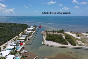 Parking for 30 foot boat & amazing open ocean views. Quick access with channel