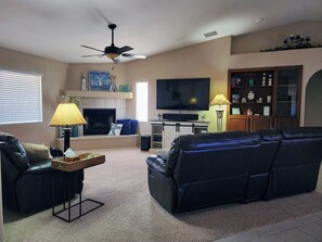 There is plenty of space for the family to watch a movie or your favorite Sports!