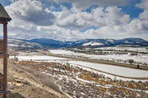 Townhome Exterior | Mountain Views