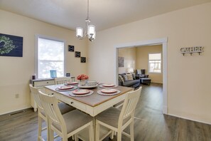 Dining Area | Dishware/Flatware Provided | Close to Golf Courses