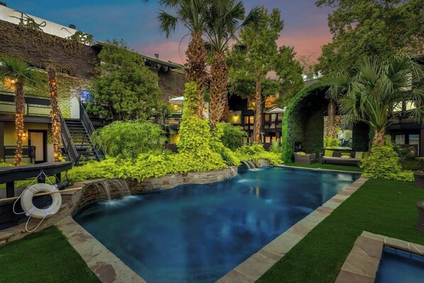 Pool
