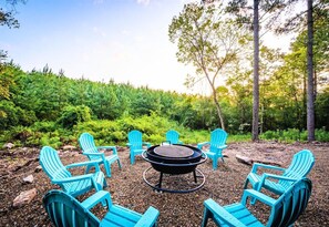 Spend your evenings gathered around the fire pit, enjoying the starlit sky.