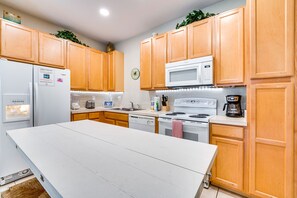 Kitchen | Keyless Entry