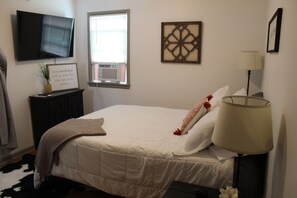 Bedroom with queen bed