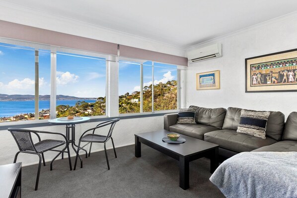 005 Open2view ID579594 2 271 Nelson Road