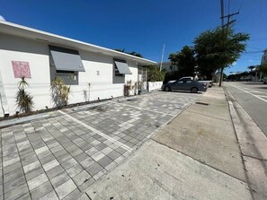 Lot parking