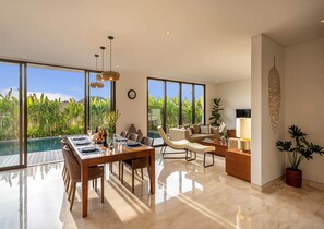 Private pool view dining & living areas