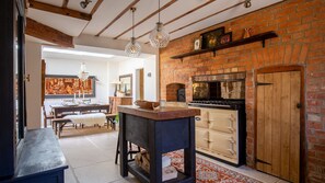 Character-filled kitchen, Little Oakley Cottage, Bolthole Retreats