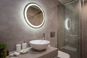 Bathroom With Modern Design