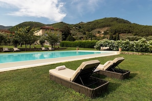 Pool view,Solarium,Swimming pool