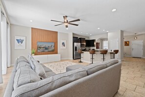 5271 Wildwood Way (2).jpg