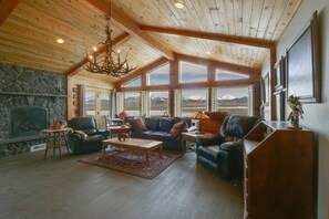 Living Room | Sleeper Sofa | Main Floor | Central Heating | Fireplace