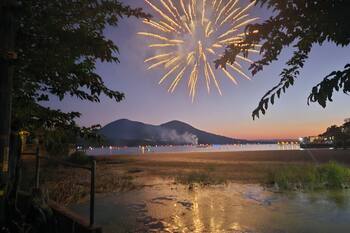 LAKEFRONT OASIS w/ BOAT DOCK\nFISHERMEN SPECIAL!