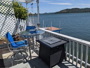50 FOOT PRIVATE PATIO OVERLOOKING CLEAR LAKE