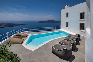 Private pool