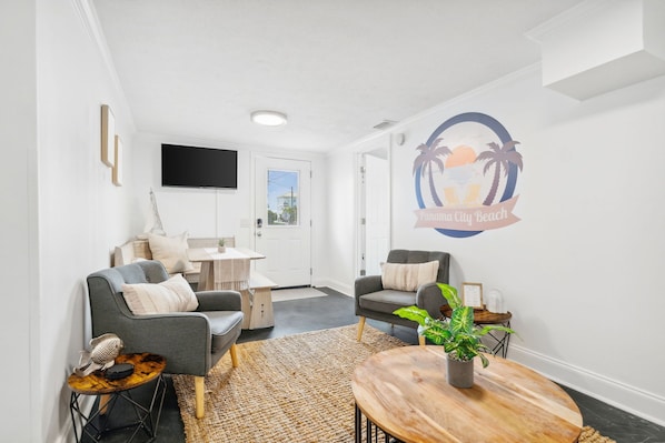 Living and Dining Space with 42" TV!