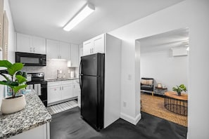 Fully Equipped Kitchen!