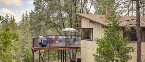 Groveland Vacation Rental | 2BR | 2BA | 1,048 Sq Ft | 4 Steps to Enter