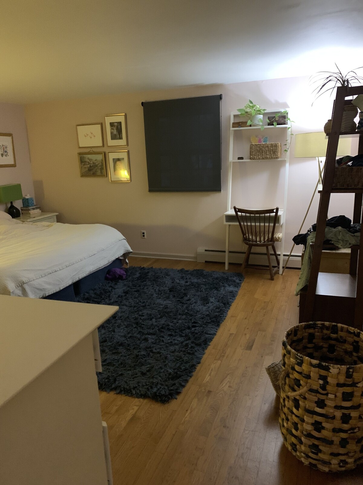 Stunning Weston 4 bed house with swimming pool