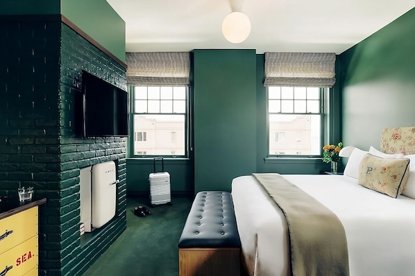 Unit with 1 King size Bed