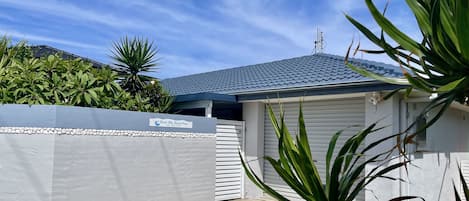 Birubi Blue Beach House