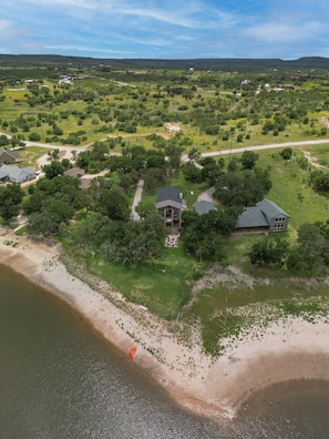 Beautiful lakefront home!