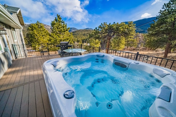 Bain à remous extérieur