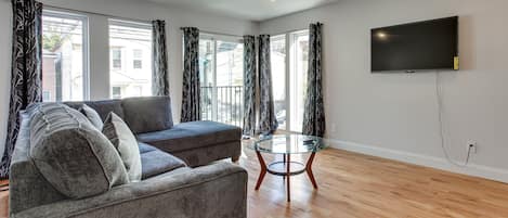 Newark Vacation Rental | 3BR | 2BA | Stairs to Access | 2,000 Sq Ft
