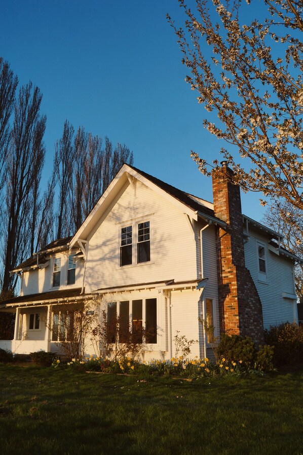 A well loved home, 2400 sq ft, of history on the ancient land of Skagit.