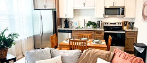 Open Livingroom and Kitchen